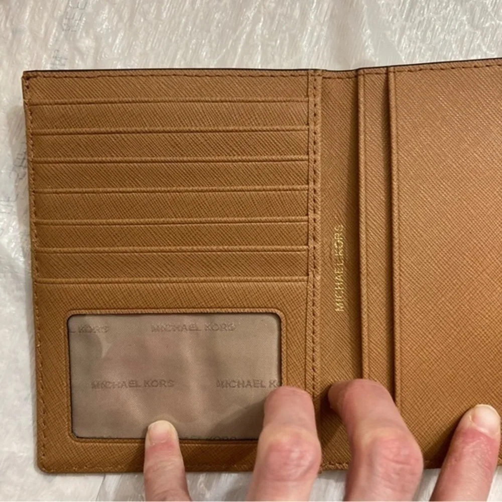Michael kors light brown leather passport case